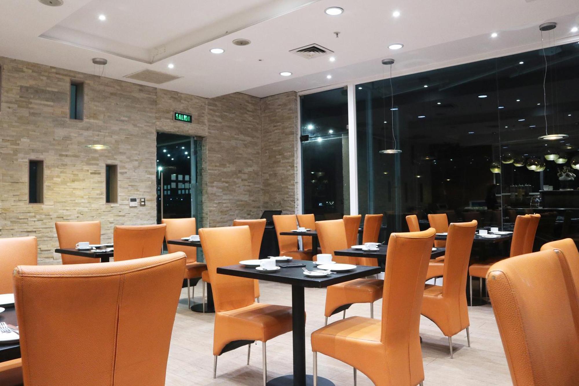 Wyndham Garden Antofagasta Pettra Hotel Bagian luar foto