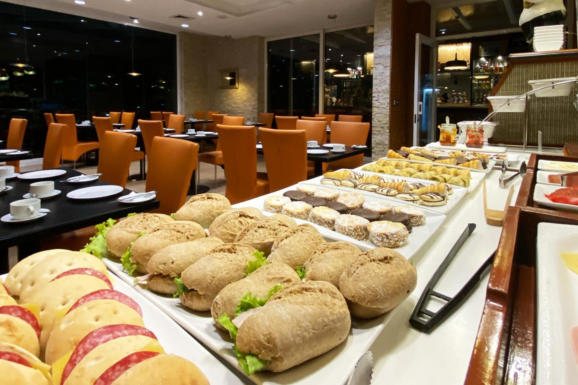 Wyndham Garden Antofagasta Pettra Hotel Bagian luar foto
